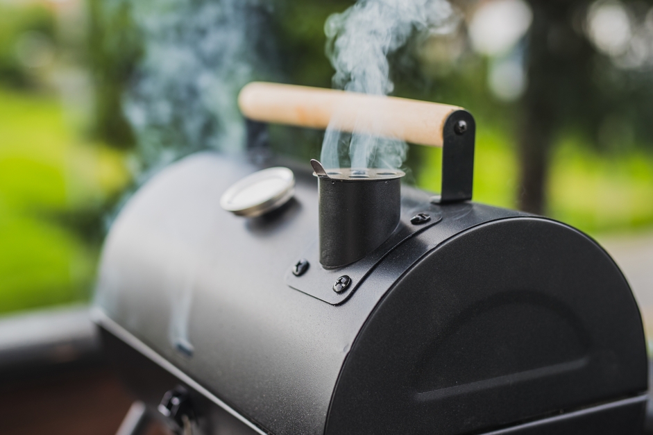 Side profile of smoker with smoke